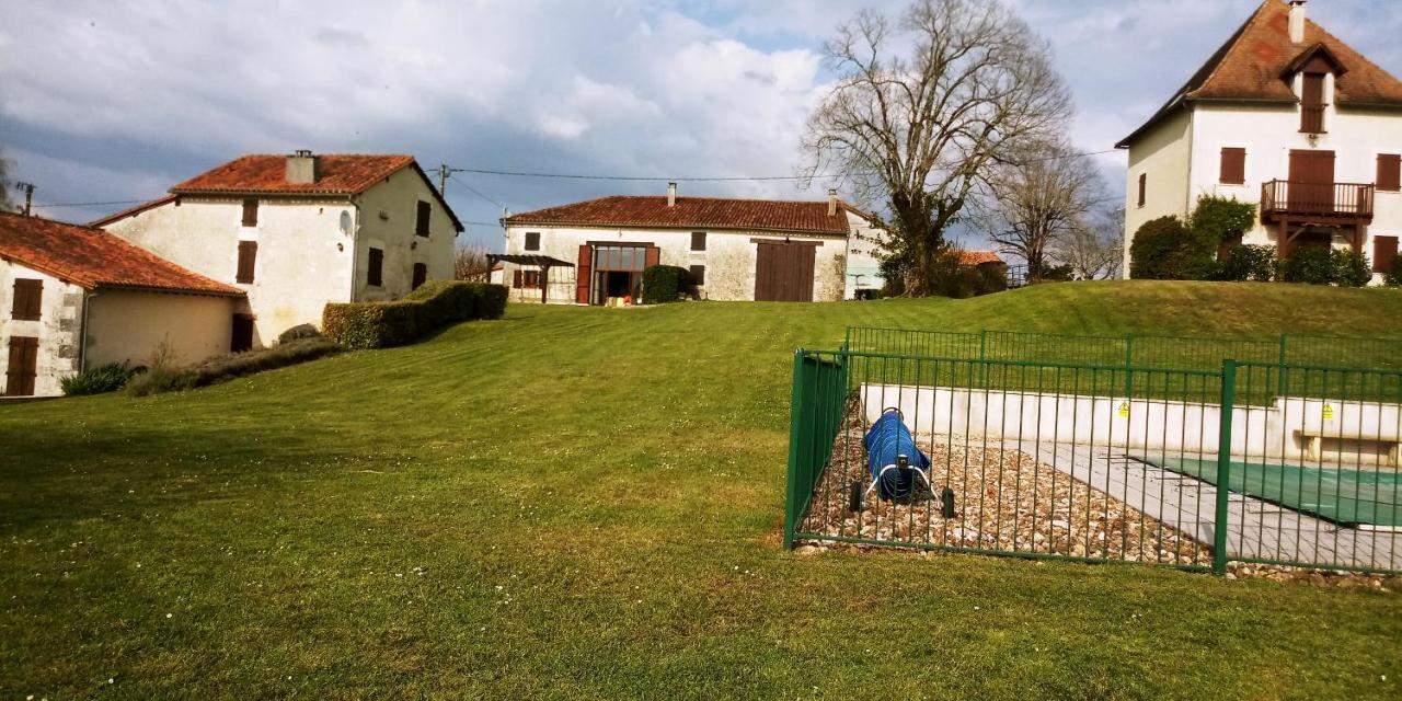 Villa La Tranquillité, Coutancie Nanteuil-Auriac-de-Bourzac Exterior foto